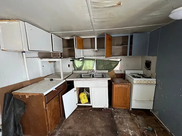 2825 SE 14th St #14 — Photo 3