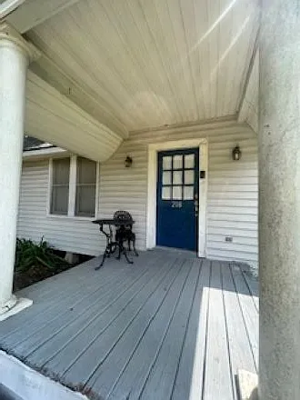 208 Tours St — Photo 4