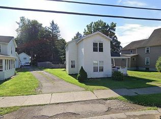 18 Geneva St, Bath, NY 14810