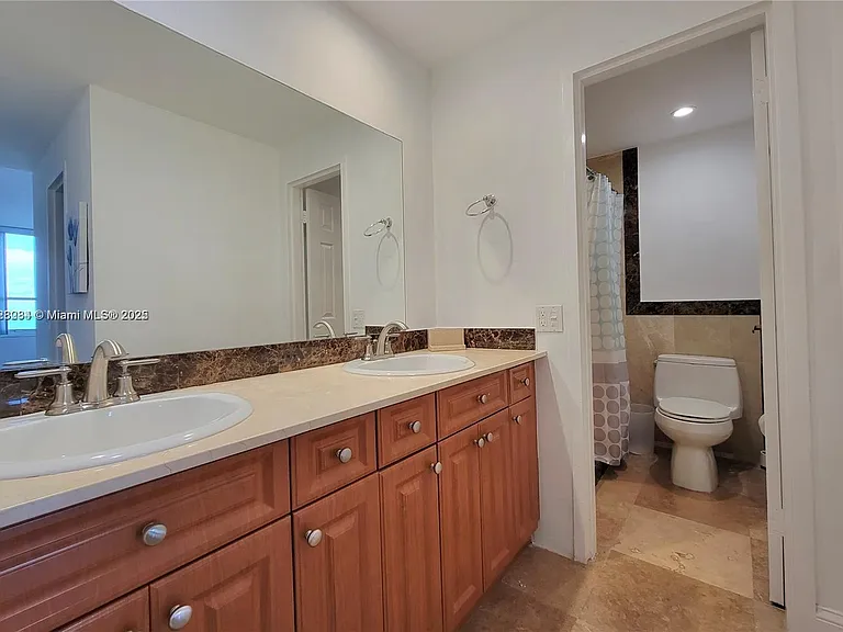 3505 S Ocean Dr #320 — Photo 14