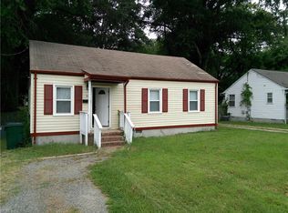 33 Scotland Rd, Hampton, VA 23663