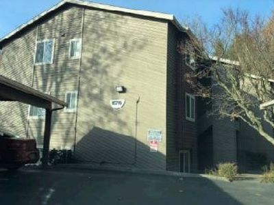 15719 4th Ave S #111, Seattle, WA, 98148