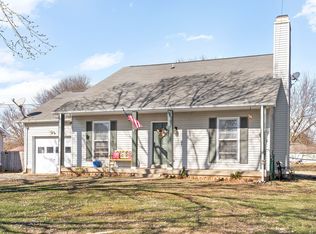 1200 Tobacco Rd, Clarksville, TN 37042