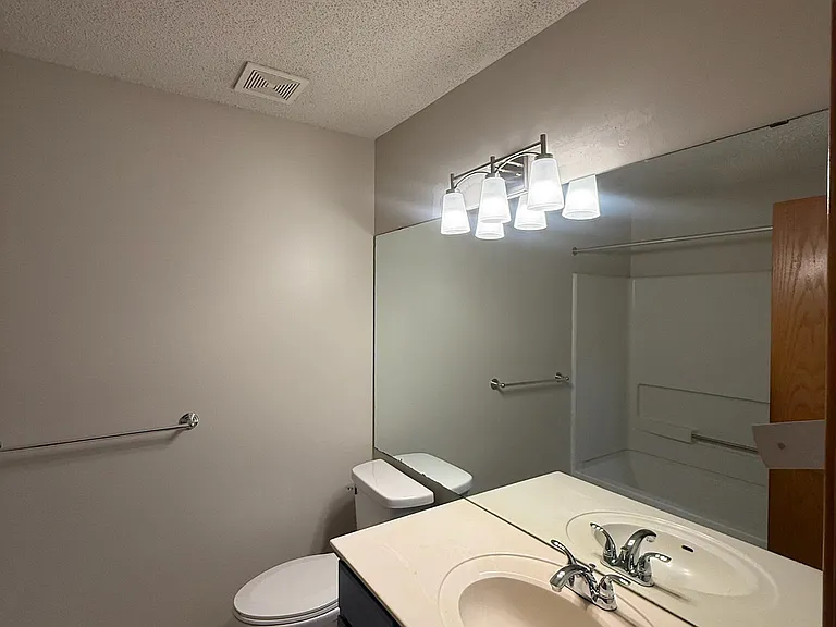 14748 Excelsior Ln — Photo 7