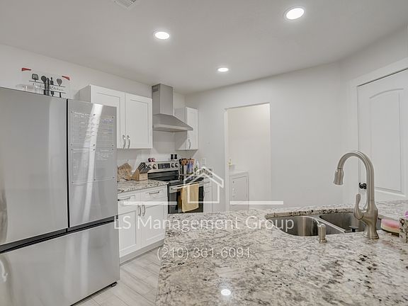 5th image of 9926 Amber Field Dr
