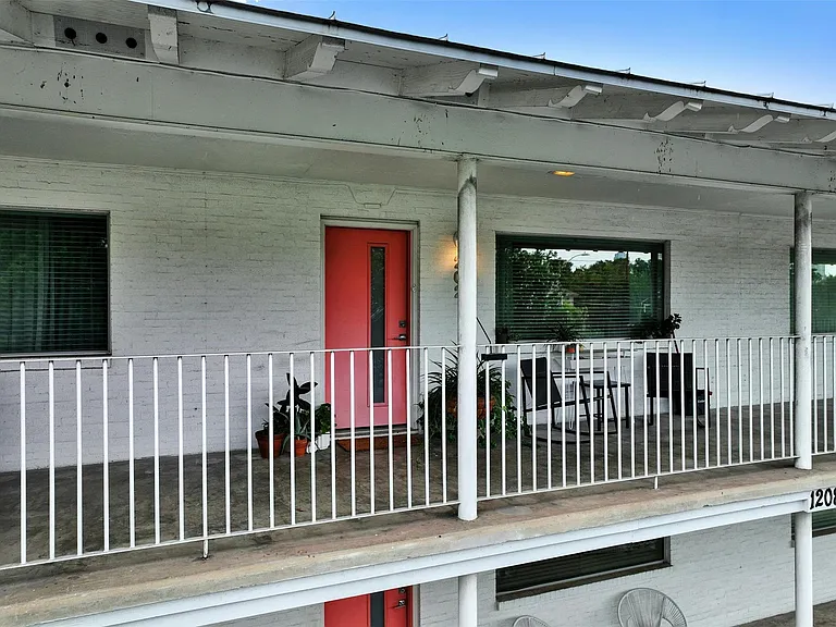 1208 Enfield Rd #202 — Photo 11