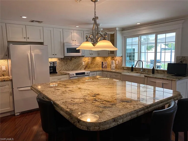660 Regatta Rd — Photo 6