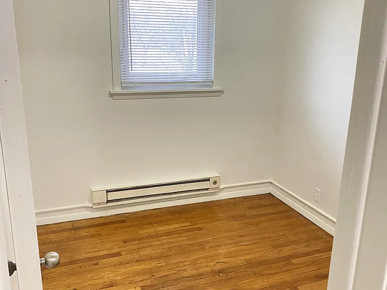 202 S Lynn St #5 — Photo 3