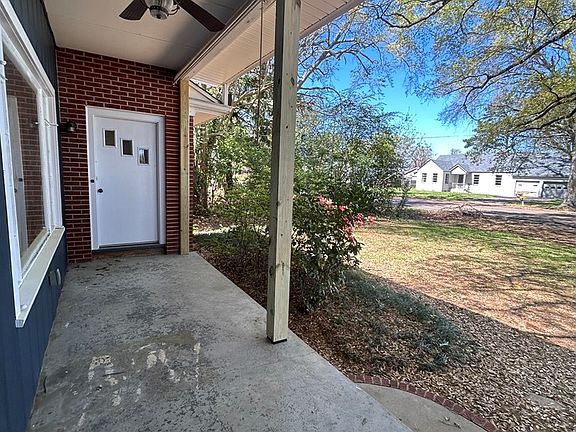 2nd image of 279 Warrenton Rd