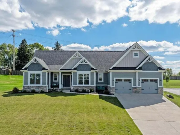 375 Buena Vista Dr, Johnstown, OH 43031