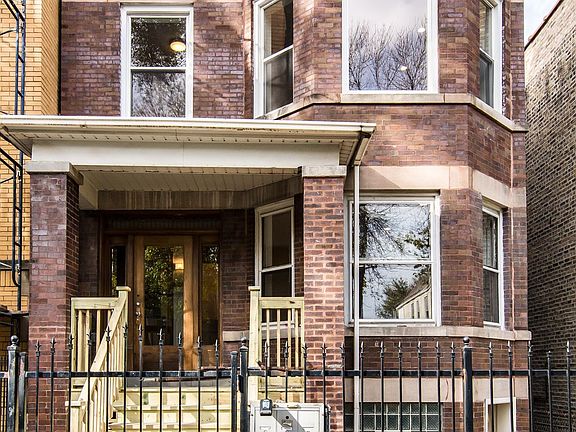 2nd image of 2916 N Albany Ave