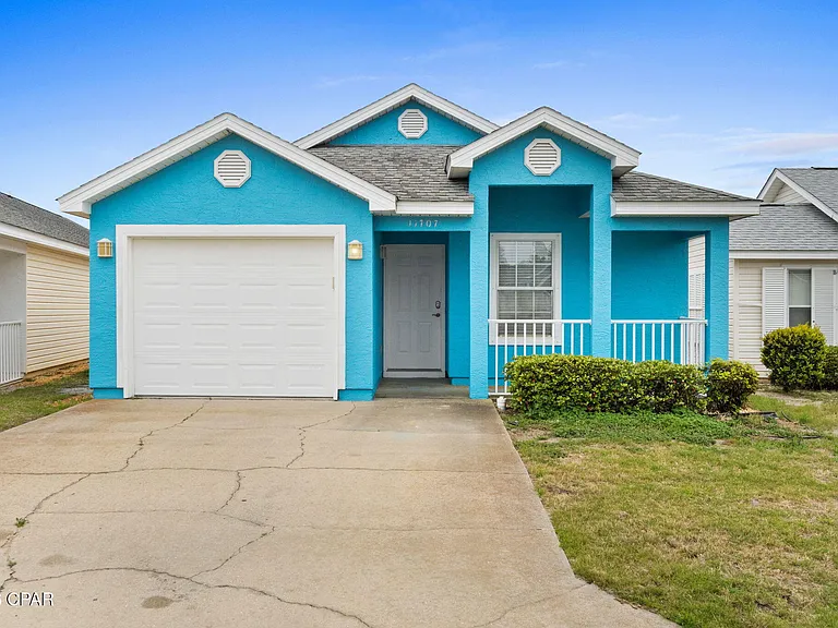 11707 Lighthouse Ln — Photo 2