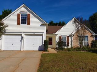 330 Karsten Creek Dr, Simpsonville, SC 29681
