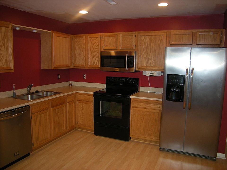 1st image of 1444 Crimson Way