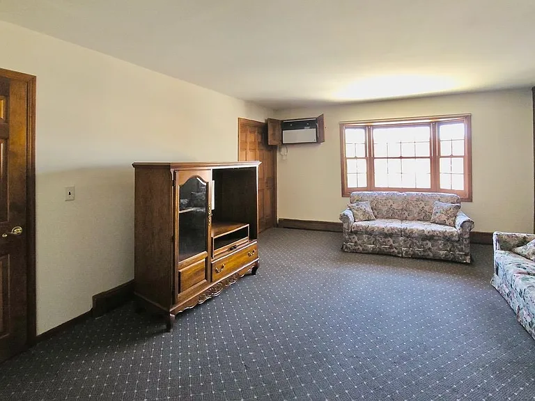 574A Avenue E #2 — Photo 2