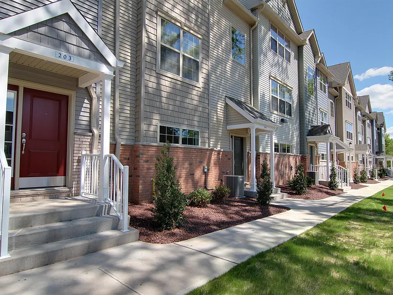 Gramercy Townhomes - 205 — Photo 34