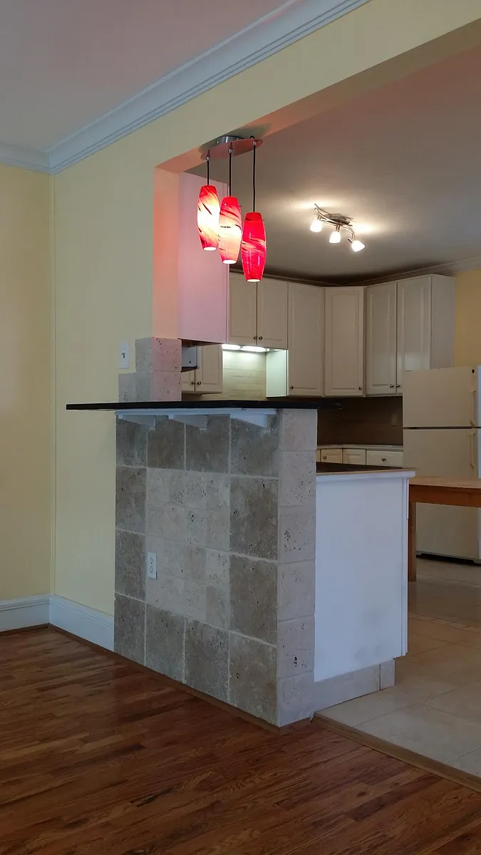 Building Photo - 209 Sheridan St #3