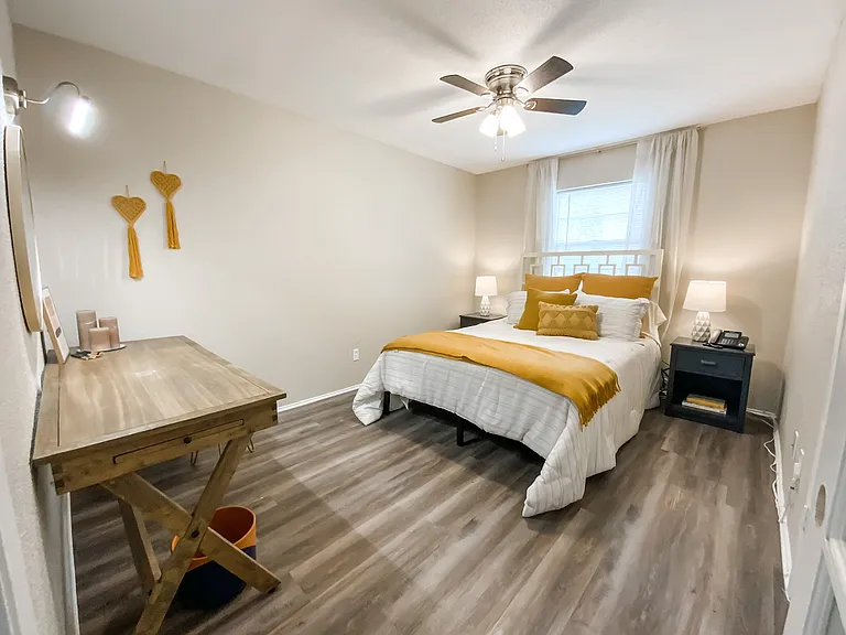 Anderson Point Apartments — Photo 7