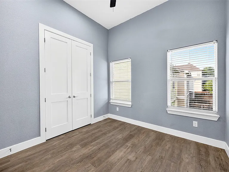 2310 Detering St #B — Photo 23