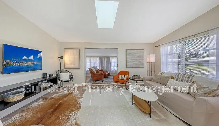 2551 Waneta Dr — Photo 5
