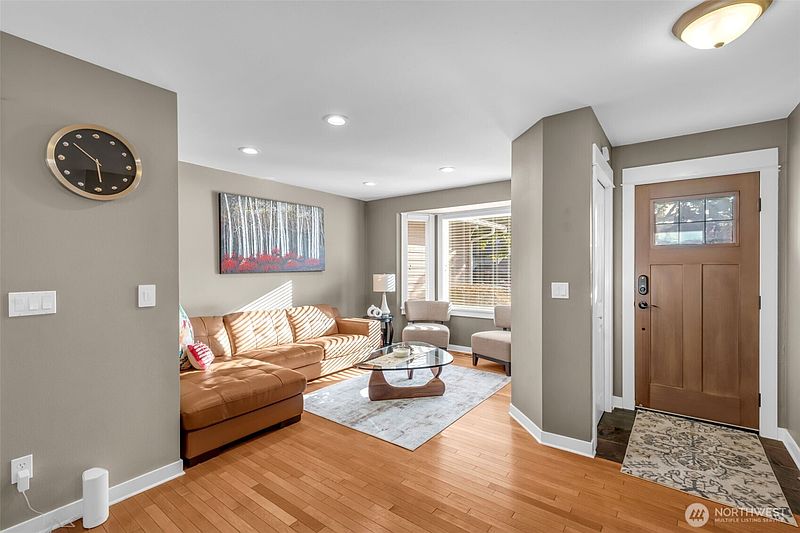 2nd image of 1740 211th Way NE