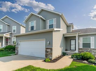1412 Hummingbird Cir, Waterloo, IA 50702