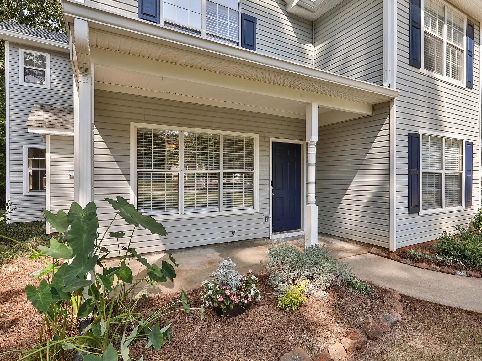 3 bed, 2.5 bath, 1878 sqft, $2,650 — Photo 3