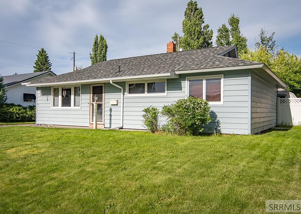 1st image of 1245 Merrett Dr