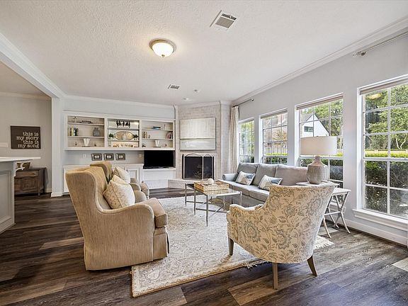 5th image of 1419 Camelot Pl