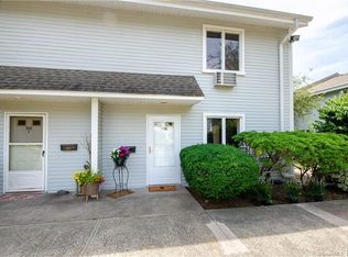 113 Florence Rd UNIT D, Branford, CT 06405