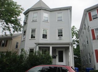 60 Chestnut St #1, Brookline, MA 02445