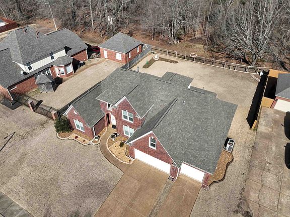 2nd image of 8024 Abington Woods Ave