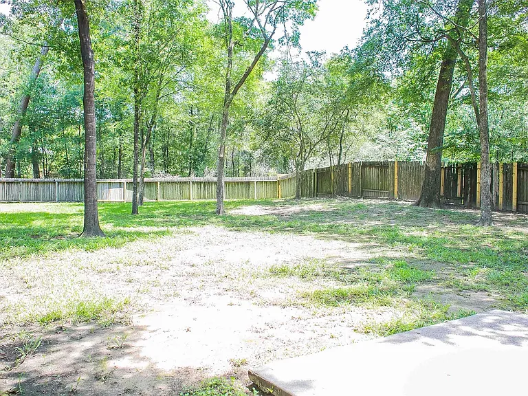 91 Genesee Ridge Dr — Photo 29