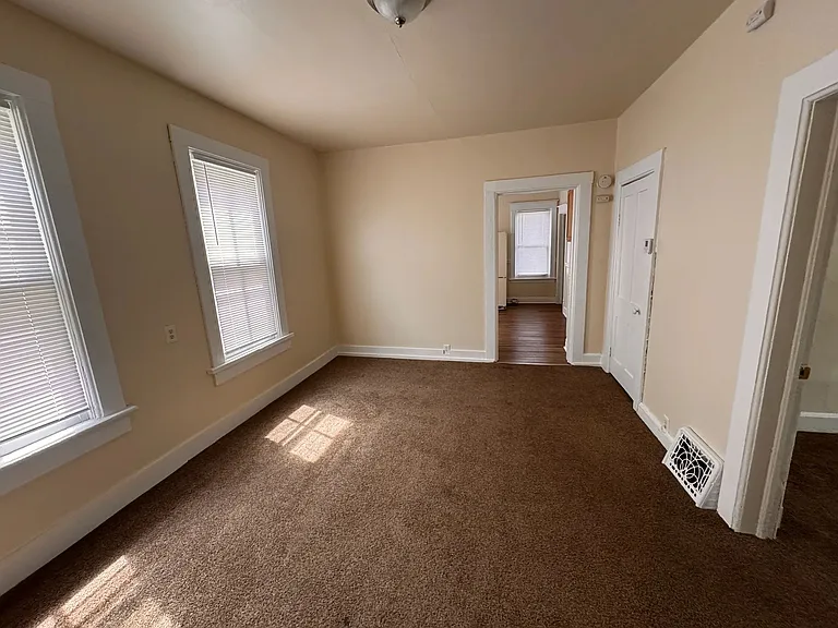 1219 Milwaukee Ave — Photo 11