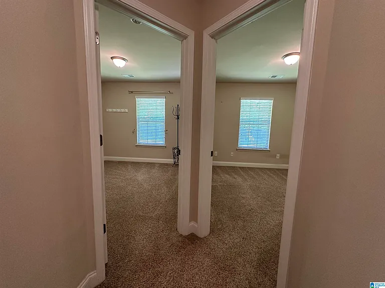 480 River Crest Dr N — Photo 10