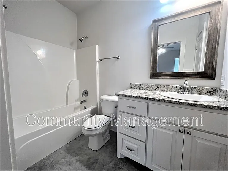 7677 River Ridge Dr — Photo 10