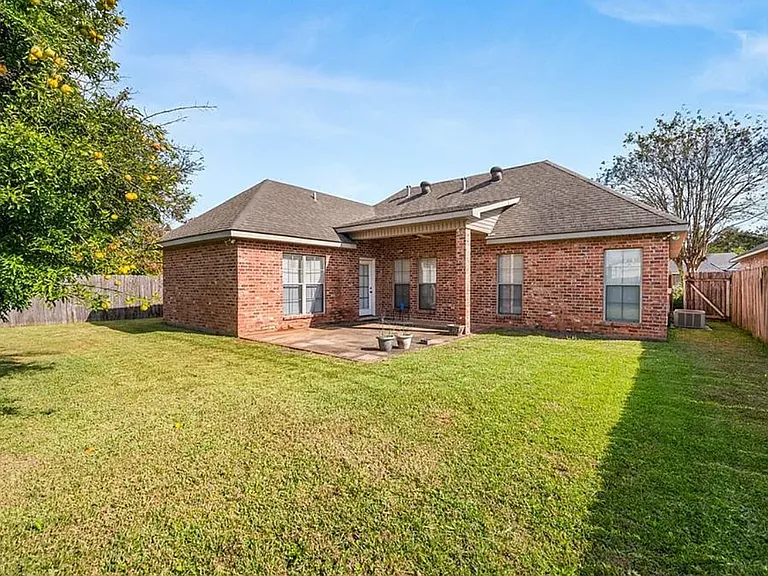 6004 Pepper Tree Dr — Photo 31