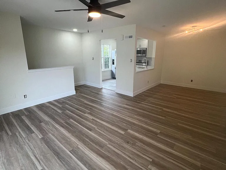 380B Delancey Pl #B — Photo 9