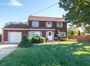 321 Lake Shore Dr, Brick, NJ 08723