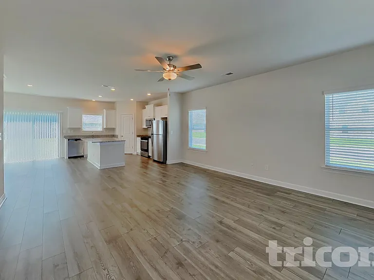 2402 Valverde Way — Photo 2