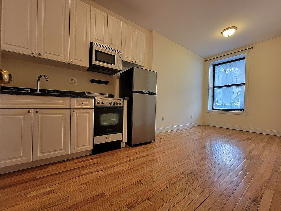 1st image of 42 W 65th St #1Z