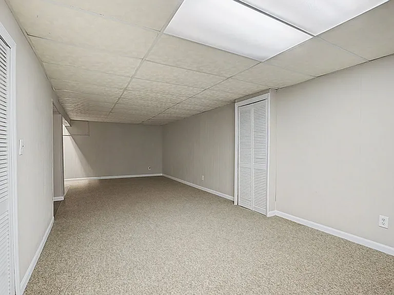 12116 Wincanton Dr — Photo 28