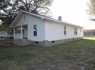 29 Bridges St, Inman, SC 29349