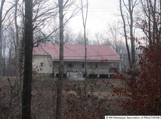 8845 W Oak Grove Rd, Hernando, MS 38632