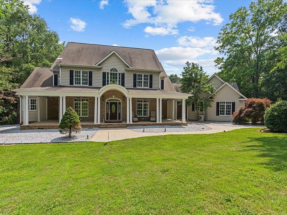 307 Hipps Rd, Simpsonville, SC 29680 | Zillow