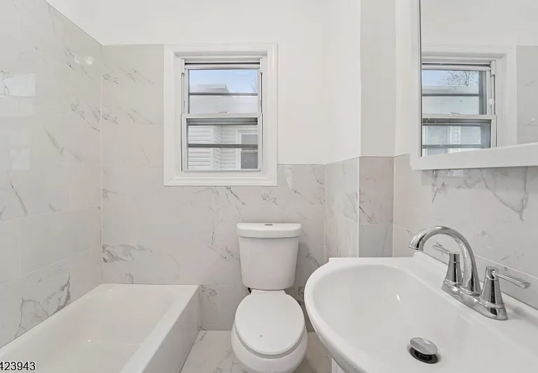 50 Riggs Pl #2 — Photo 24