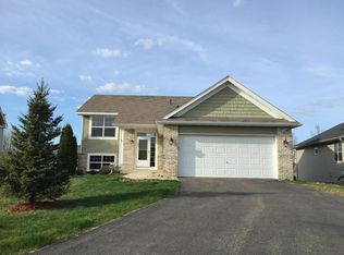 21394 Hytrail Cir, Lakeville, MN 55044
