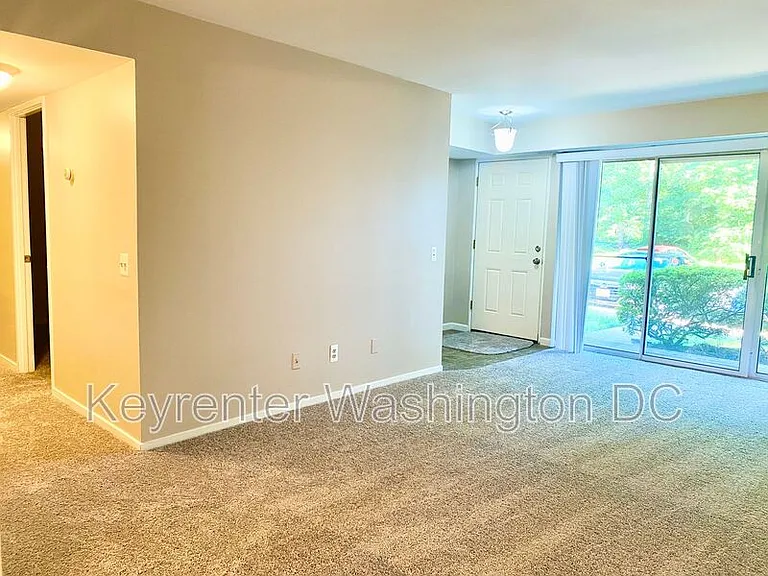 17405 Pipers Way — Photo 8
