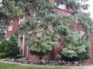 34234 Seven Mile Rd, Livonia, MI 48152