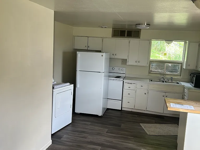 1334 3rd St NE #B — Photo 9